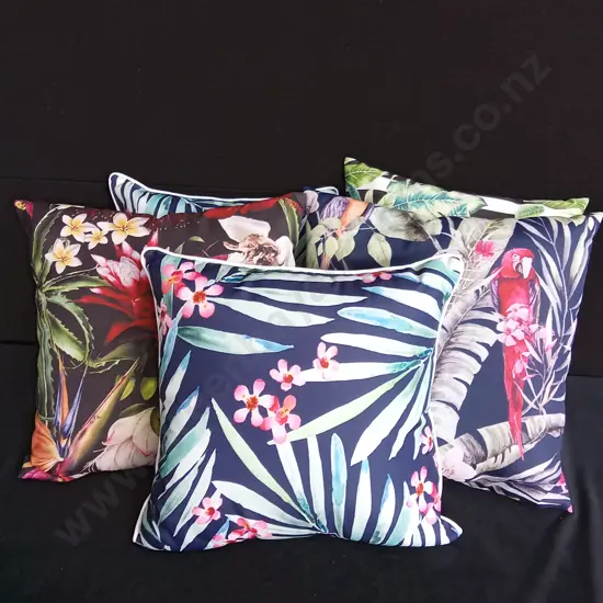 5 TROPICAL PATTERN OUTDOOR CUSHIONS