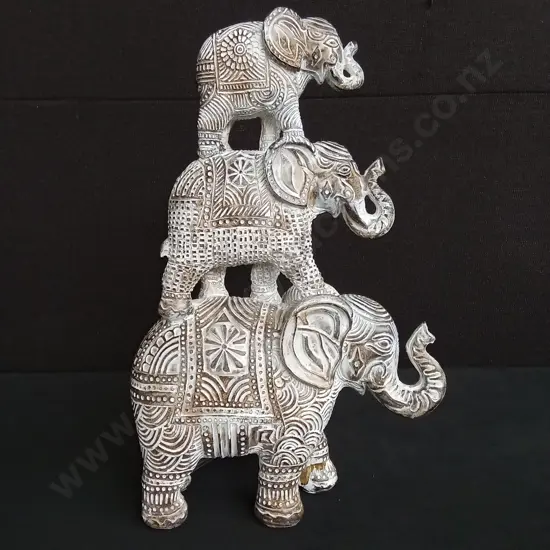 WOODEN ELEPHANT SCULPTURE
