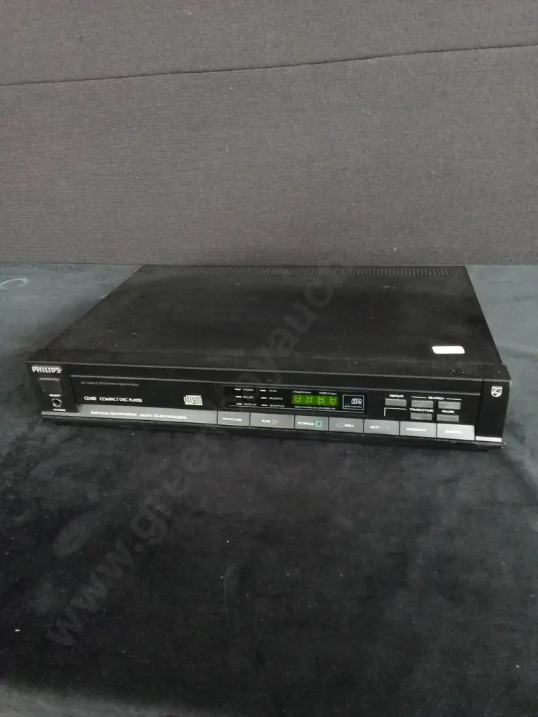 PHILLIPS COMPACT DISC PLAYER Image 1++