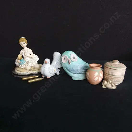 COLLECTION OF DECORATIVE CERAMIC ITEMS AND 2 BULLETS