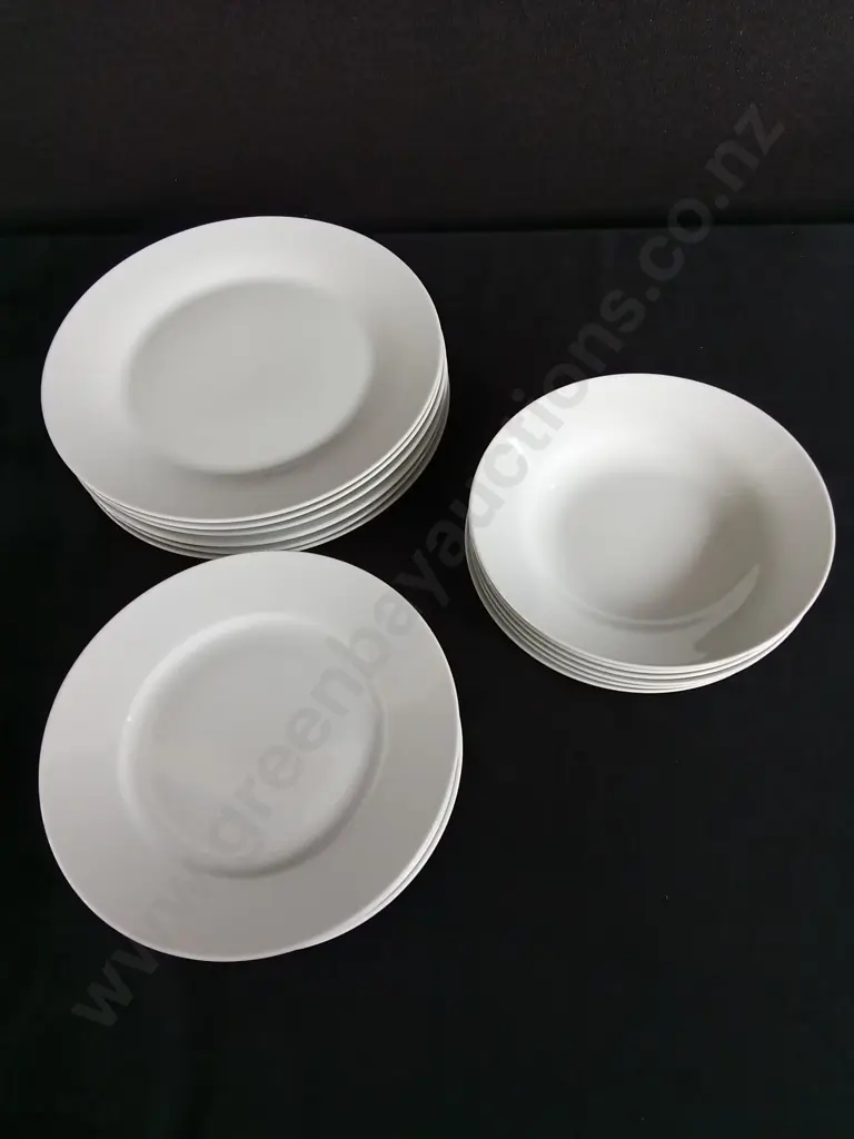 WHITE IKEA PLATES IN 3 SIZES Image 1++