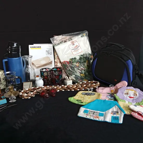 BOX OF ASSORTED ITEMS