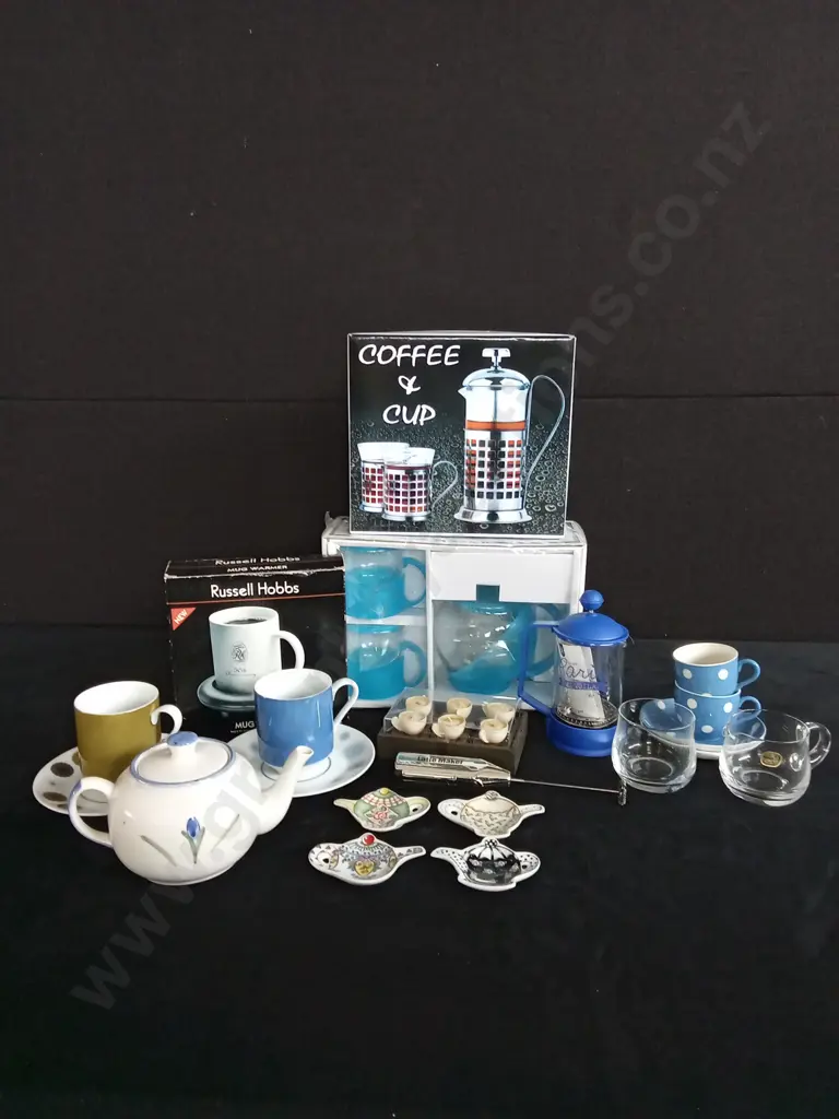 ASSORTED COFFEE/TEA ITEMS Image 1++