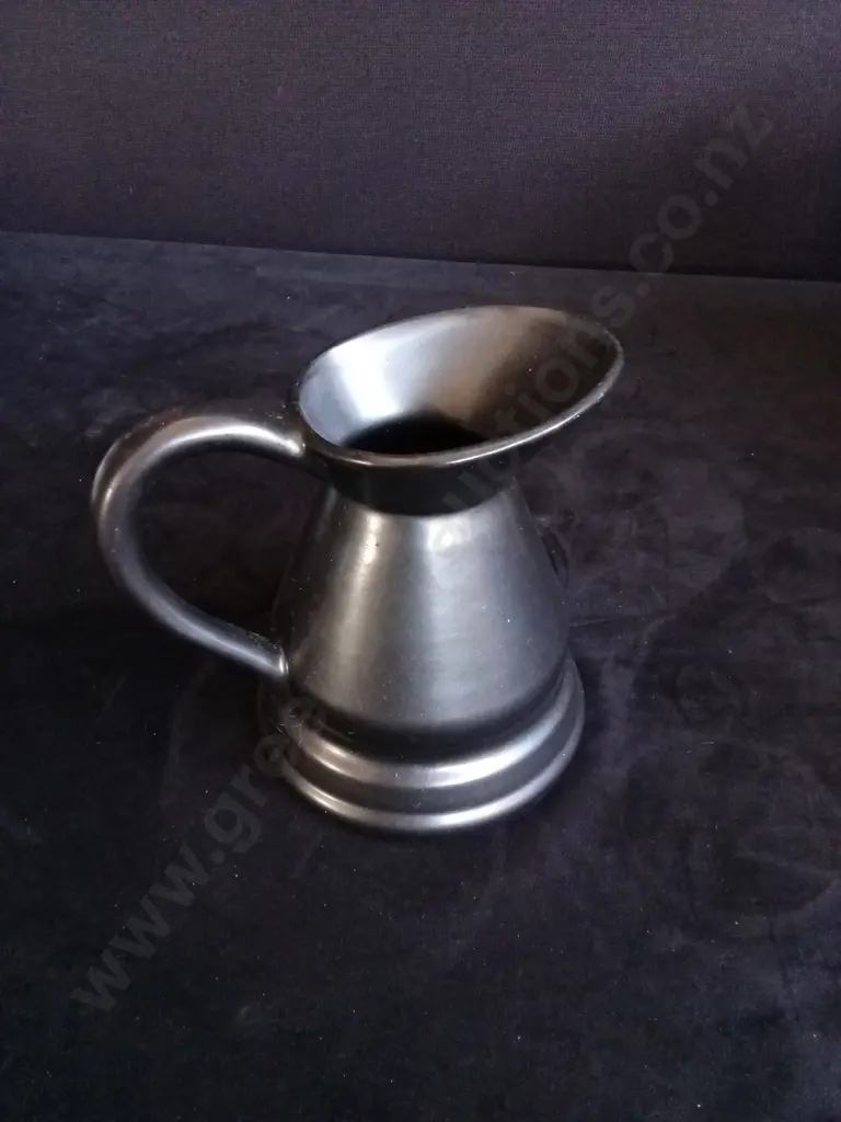 VINTAGE DARTMOUTH POTTERY JUG Image 1++