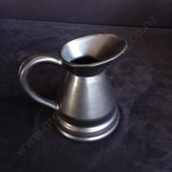 VINTAGE DARTMOUTH POTTERY JUG