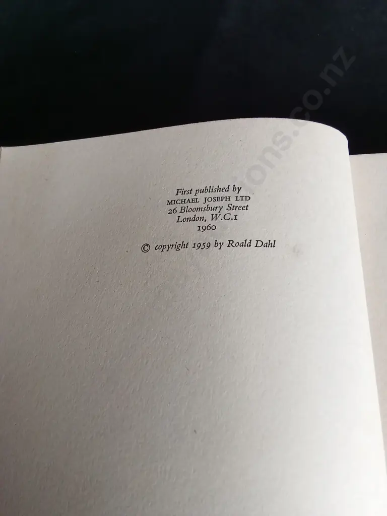 FIRST EDITION ROALD DAHL KISS KISS Image 1++