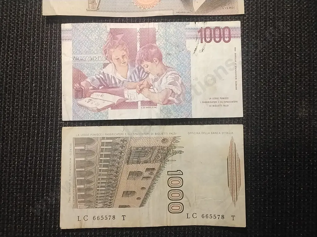 1 X 1967 AUSTRIAN 20 SCHILLING BANK NOTE AND 4X ITALIAN 1000 LIRE NOTES Image 1++