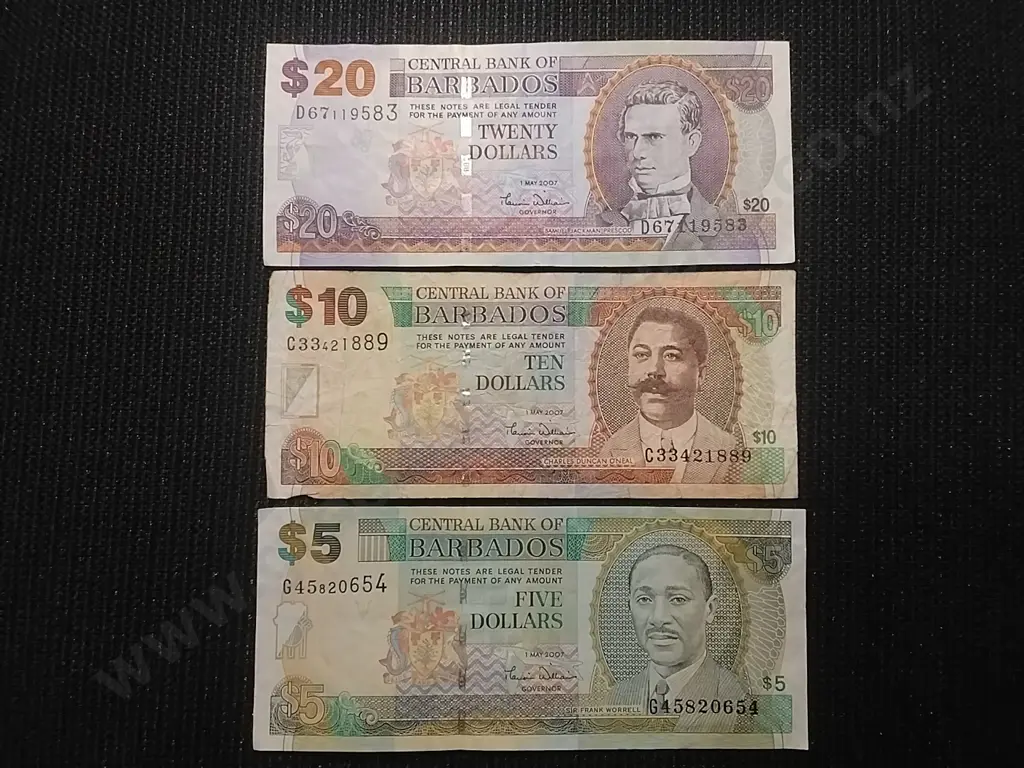 CENTRAL BANK OF BARBADOS $20, $10 & $5 BANK NOTES Image 1++
