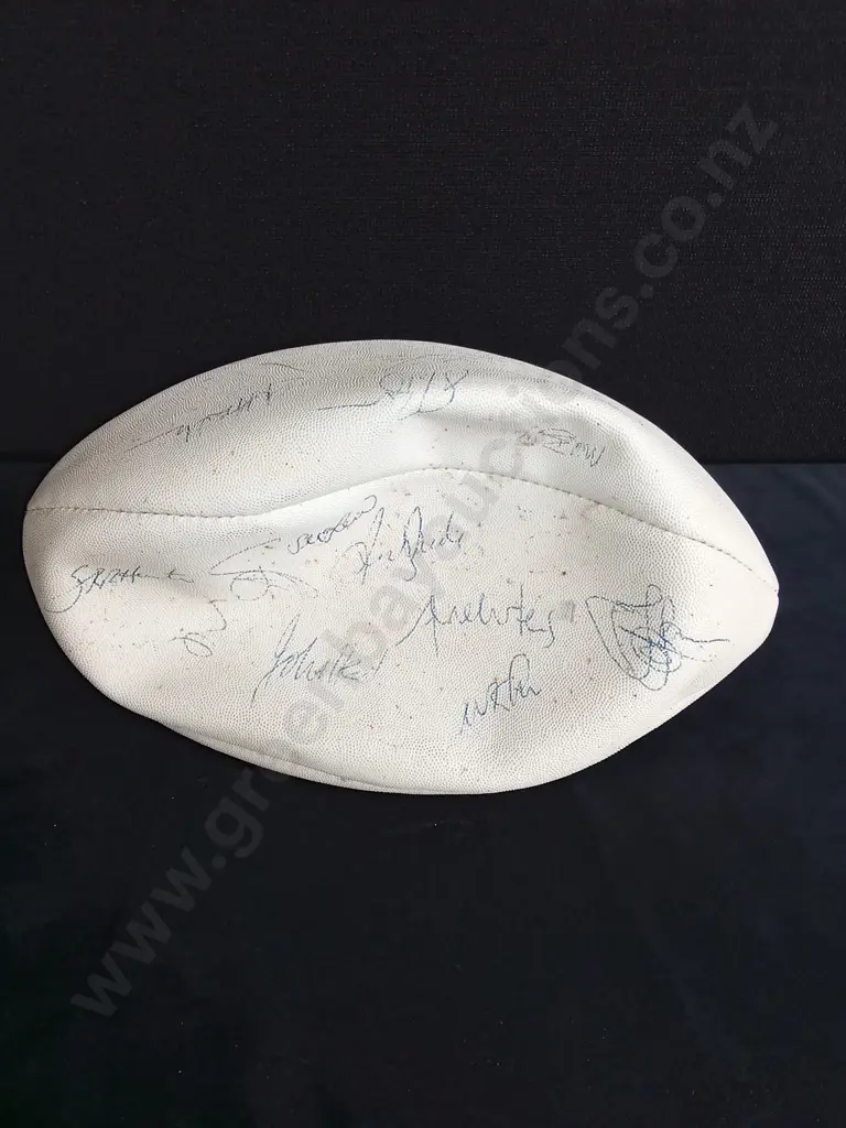 SIGNED RUGBY BALL EARLY 90'S ERA SIGNATURES INCLUDING JONAH LOMU, ANDREW MEHRTENS, Image 1++