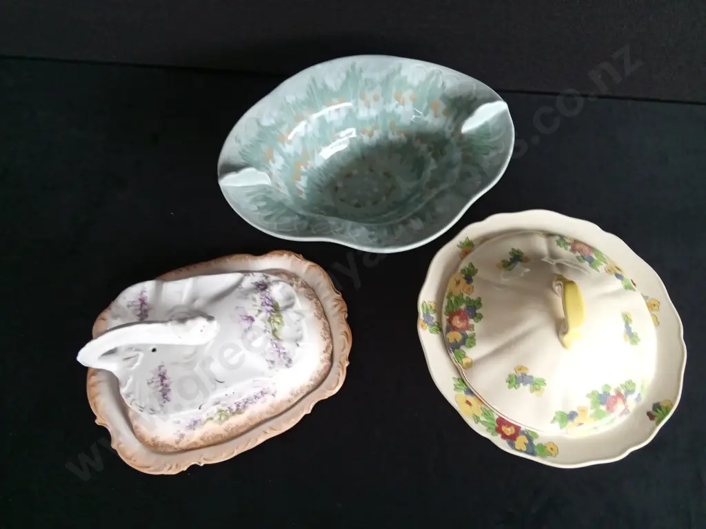 ROYAL DOULTON BESWICK AND SPODE COLLECTABLES Image 1++