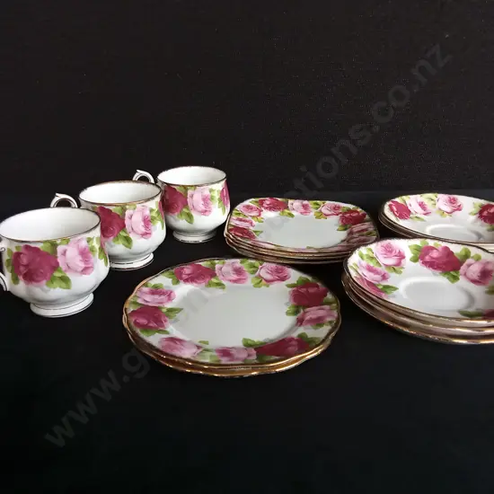 ROYAL ALBERT PLATE AND CUP SET 13 PIECES