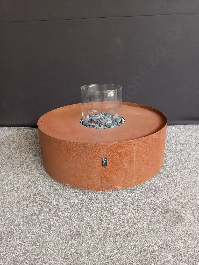 * RESERVE REDUCED * NEW CORTEN STEEL FIRE PIT BY PLANIKA ,GALIO STAR CORTEN MODEL RETAILS OVER $9000 Image 1++