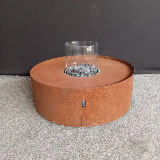 * RESERVE REDUCED * NEW CORTEN STEEL FIRE PIT BY PLANIKA ,GALIO STAR CORTEN MODEL RETAILS OVER $9000