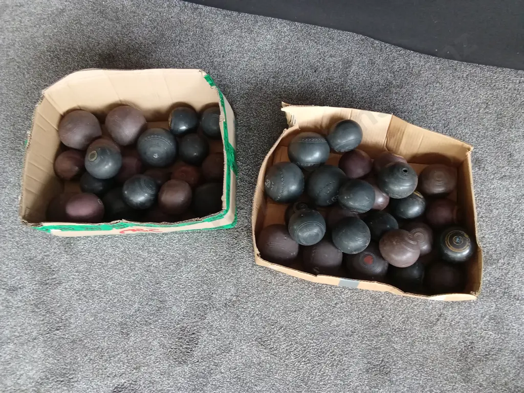 2 LARGE BOXES OF LAWN BOWLS Image 1++