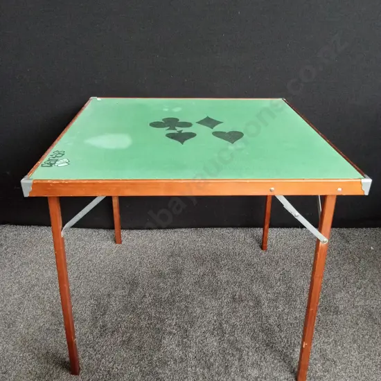 FOLDABLE CARDS TABLE