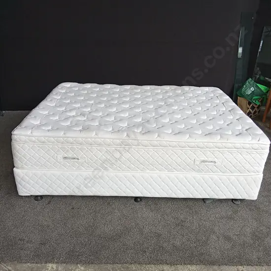 THERAWRAP BED BASE AND MATRESS H64CM D53CM L2.5M