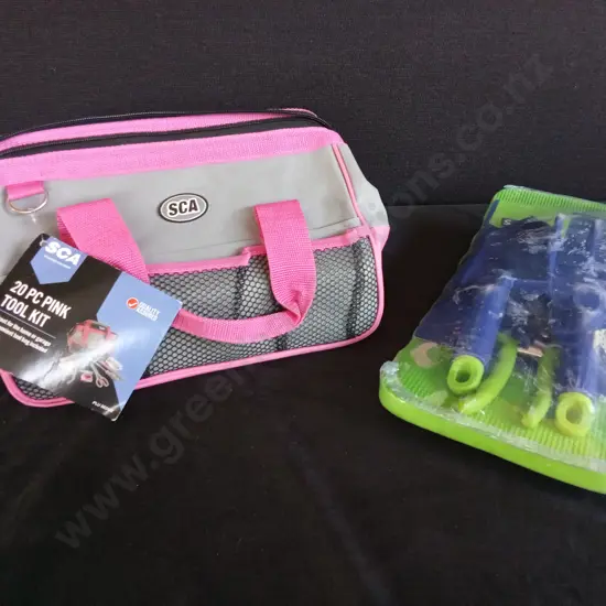 PINK TOOL KIT AND GARDENING SET