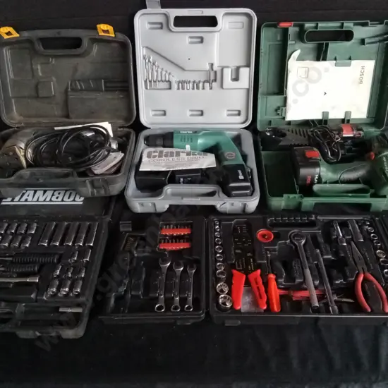 2X SOCKET SETS, BOSCH CORDLESS DRILL, CLARKE CORDLESS DRILL AND GMC DETAIL SANDER