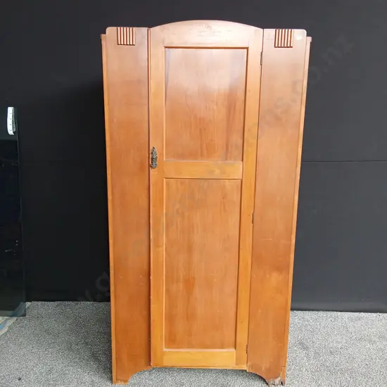 SOLID TIMBER WARDROBE WITH LOCK AND KEY H180CM L92.5CM D50CM (ONE DAMAGED FOOT)