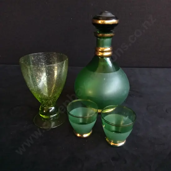 DECANTER SET