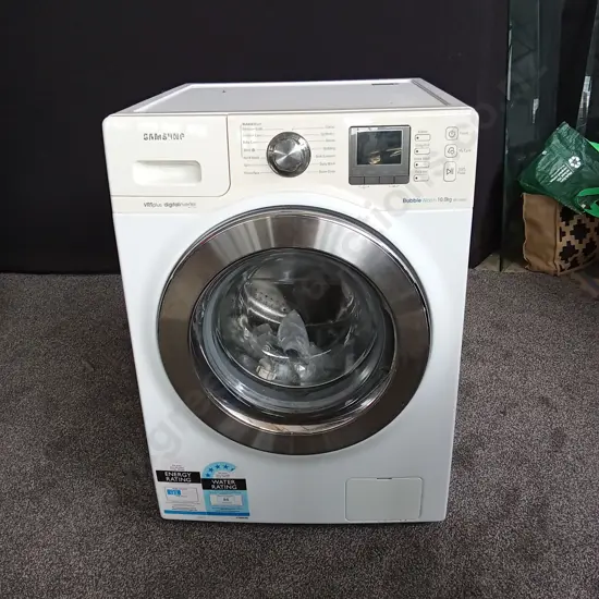 SAMSUNG VRTPLUS DIGITAL INVERTER WASHING MACHINE POWERS ON