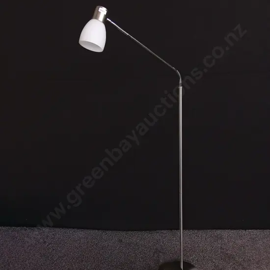 STAINLESS STEEL ADJUSTABLE PEDESTAL LAMP WITH WHITE SHADE (WORKING)