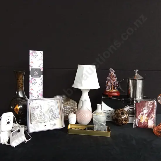 BOX OF ASSORTED ITEMS