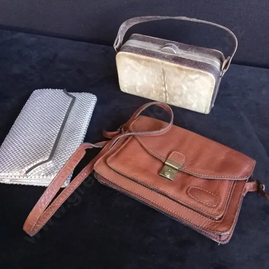 VINTAGE HANDBAG AND CLUTCH MIX