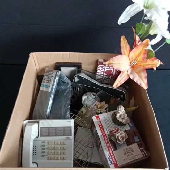 ASSORTED BOX OF ITEMS