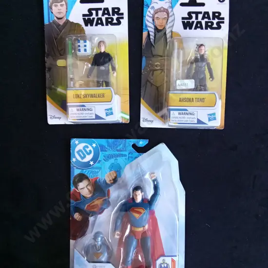 STAR WARS AND SUPERMAN PACKAGED ACTION FIGURES