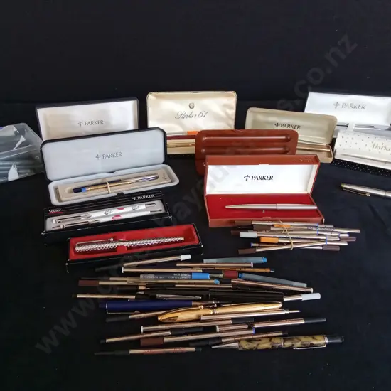 COLLECTION OF PARKER PENS AND INK REFILLS IN A CARRY CASE