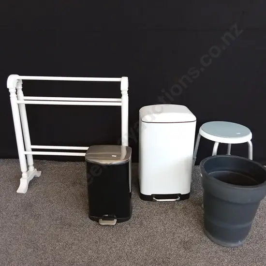 ASSORTED HOUSEHOLD ITEMS X5