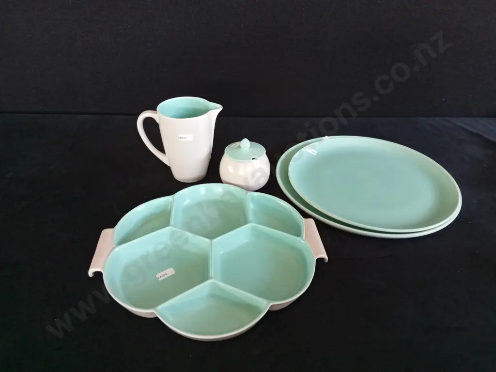 VINTAGE POOLE POTTERY TWINTONE 5 PIECE SET Image 1++