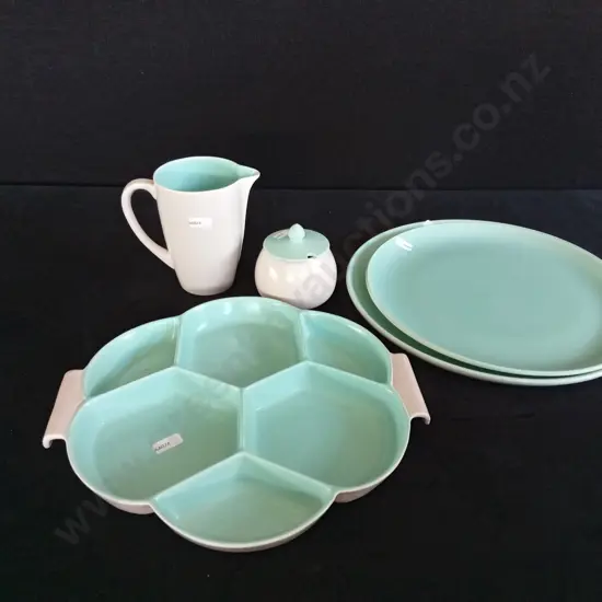 VINTAGE POOLE POTTERY TWINTONE 5 PIECE SET