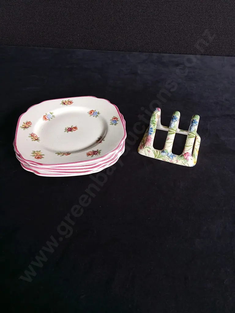 5 EMPIRE WARE PLATES AND TOAST RACK Image 1++