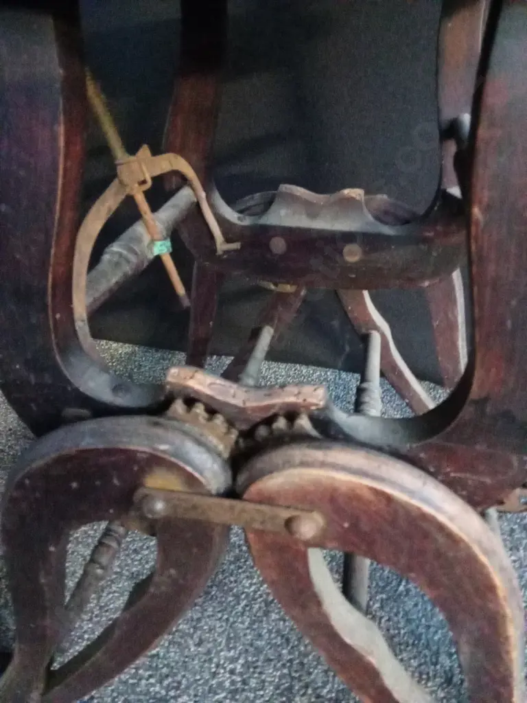 4 X VINTAGE / ANTIQUE CHILDS HIGH CHAIRS INCLUDING 3 WITH FOLDING LEGS Image 1++