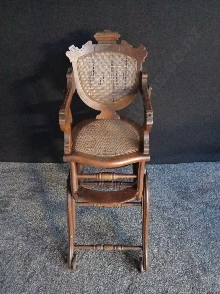 4 X VINTAGE / ANTIQUE CHILDS HIGH CHAIRS INCLUDING 3 WITH FOLDING LEGS Image 1++