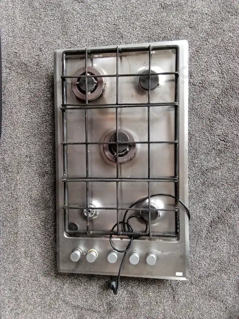 STAINLESS STEEL GAS HOB Image 1++