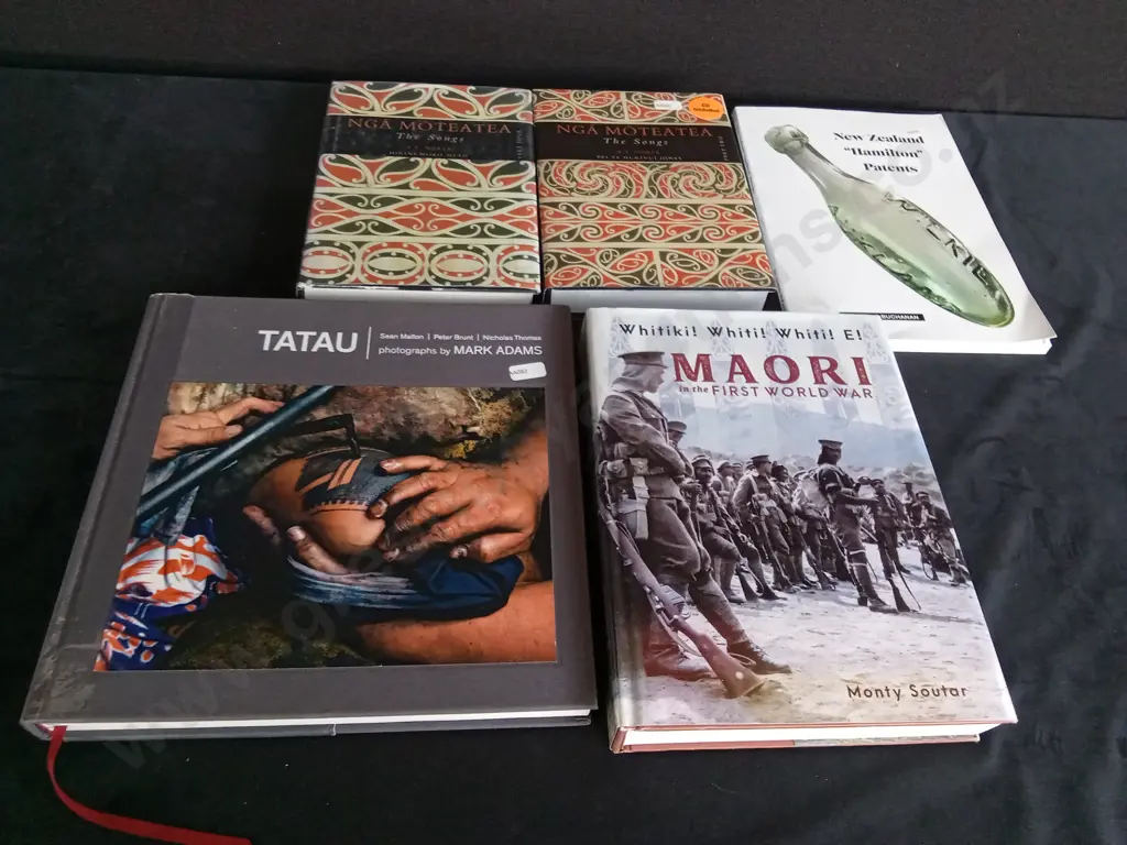 5 MAORI BOOKS Image 1++