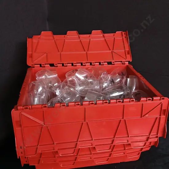 2 LARGE PLASTIC CONTAINERS AND PLASTIC WINE GLASSES