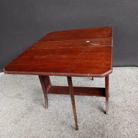 ANTIQUE FOLDABLE WOODEN DESK