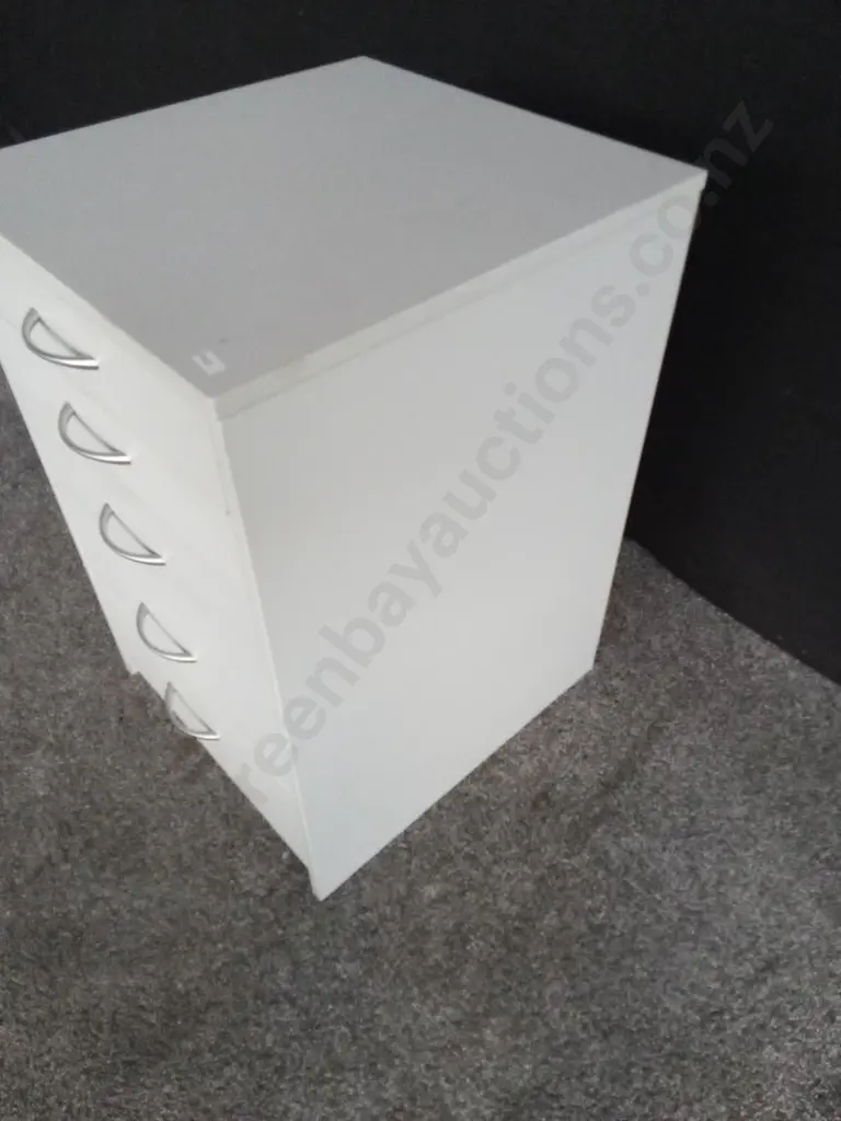 5 DRAWER UNDER DESK UNIT Image 1++