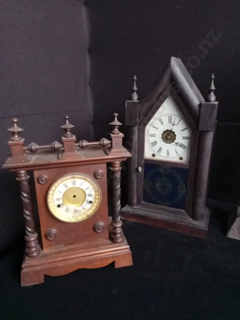 5 X WOODEN TABLE CLOCKS SUIT PARTS VARIOUS STYLES Image 1++