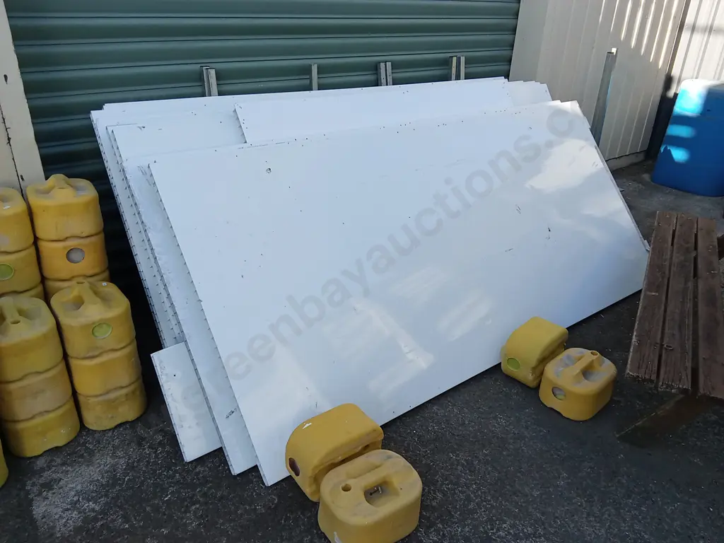 MODULAR UPVC PARTITIONING SYSTEM INCLUDES 10X FULL PANELS @2.7M HIGH X 1.2M WIDE PLUS Image 1++