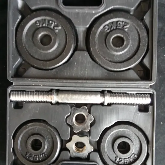 DUMBELL WEIGHTS SET IN CASE