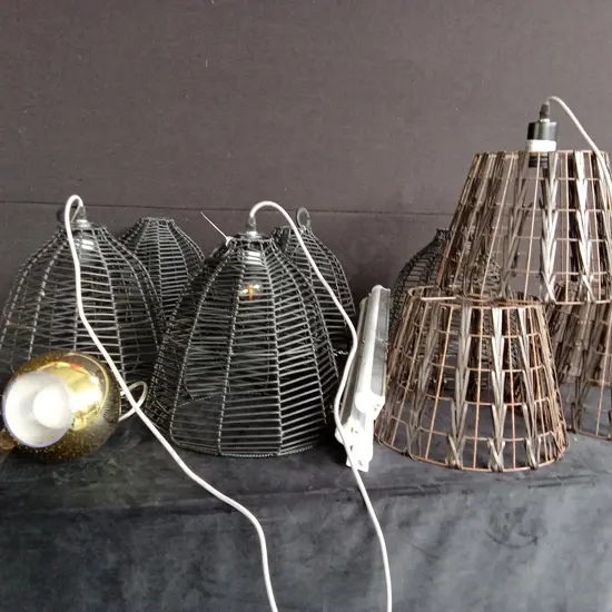 ASSORTED LIGHTS AND CARRY CASE