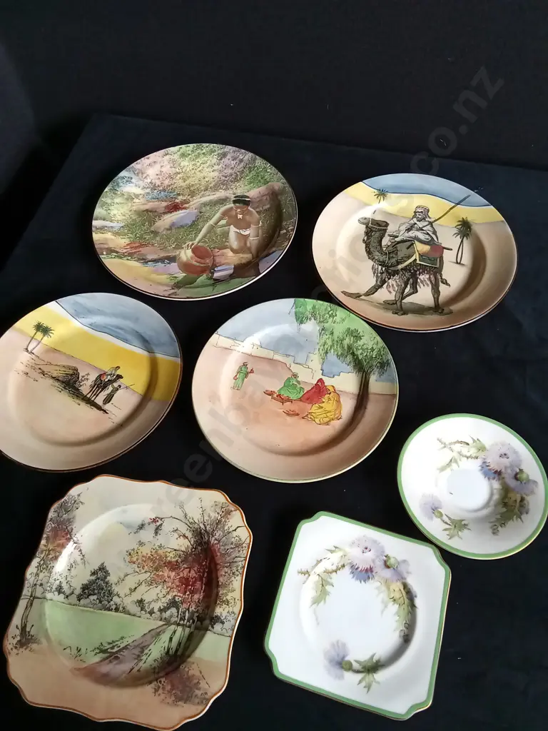 VINTAGE MIX OF ROYAL DOULTON BONE CHINA Image 1++