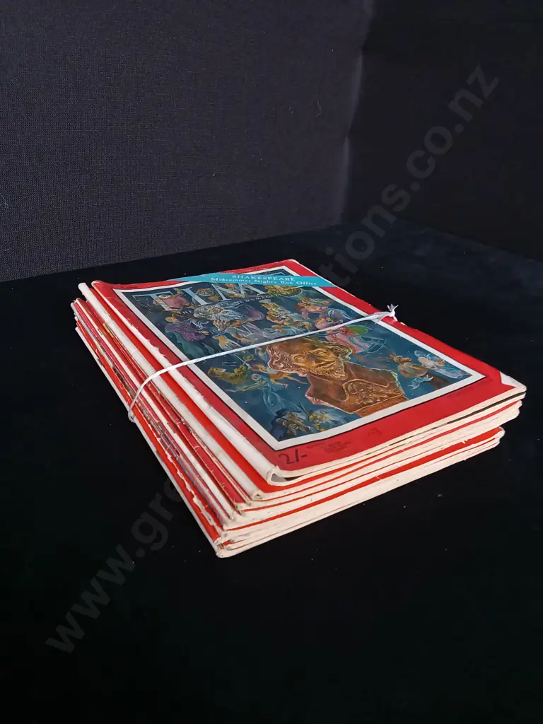 14 ISSUES OF TIME MAGAZINE 1960 Image 1++