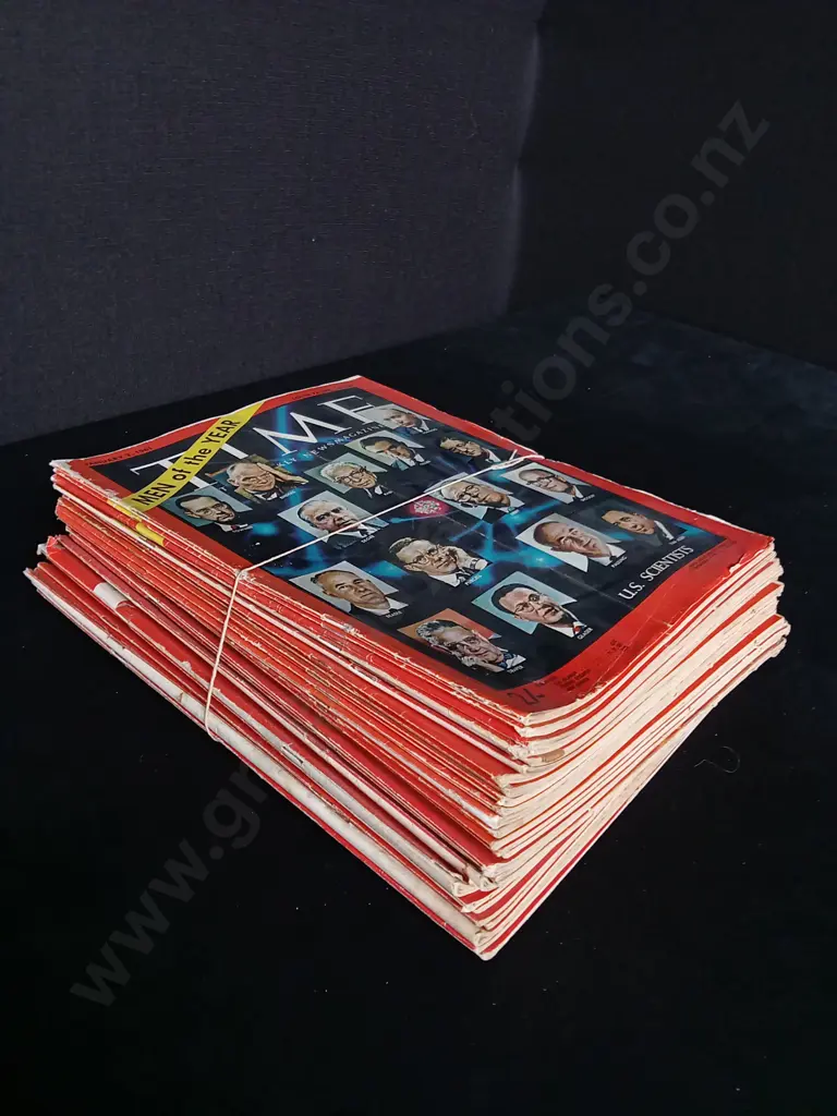 27 ISSUES OF TIME MAGAZINE 1961 Image 1++