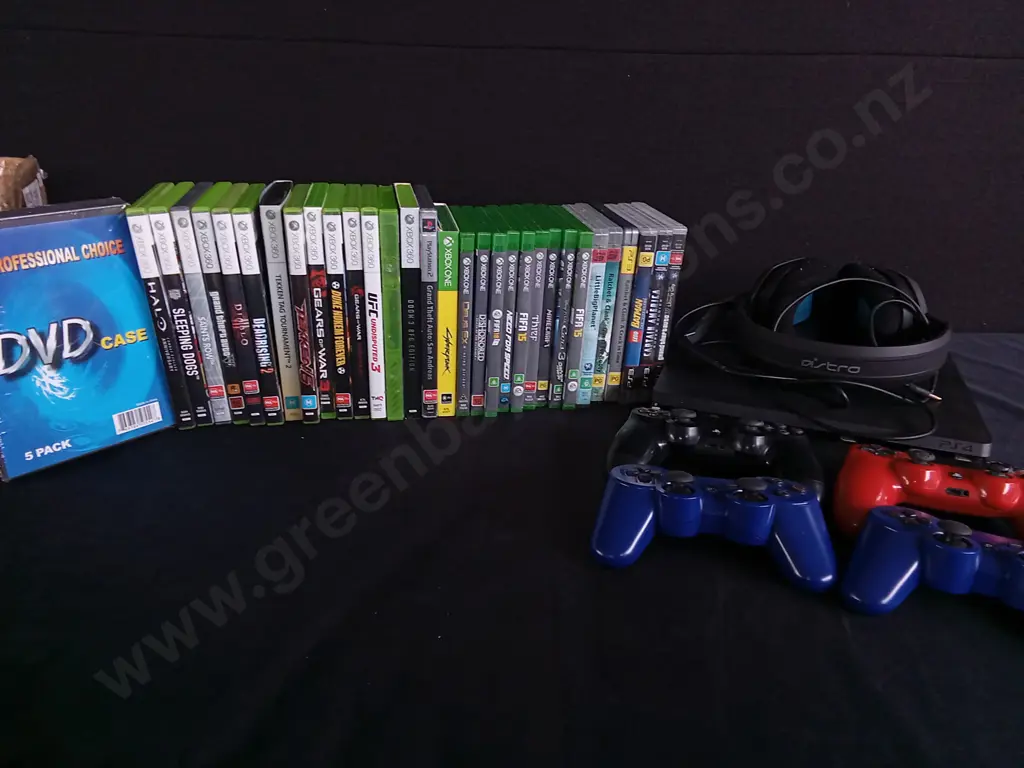 PS4 WITH COLLECTION OF XBOX360 PS2 AND PS3 GAMES WITH 4 CONTROLLERS AND ASTRO HEADSET Image 1++